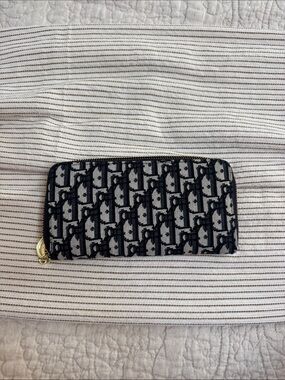 Designer-Inspired Black and Gray Logo Zip Wallet